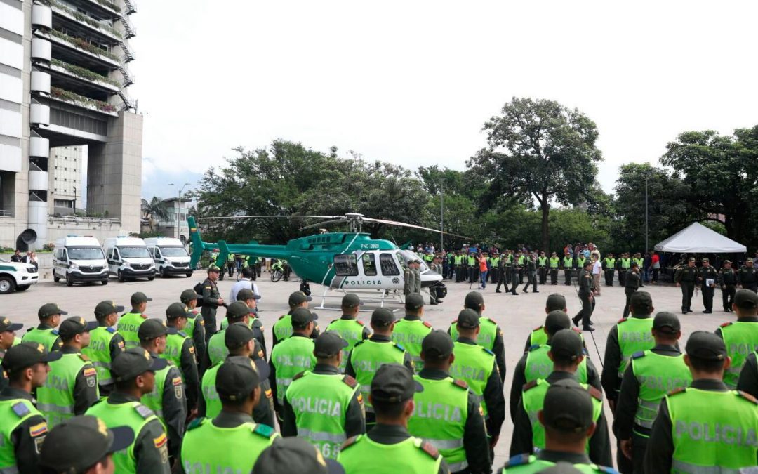 Helicóptero con alta tecnología refuerza seguridad en Medellín