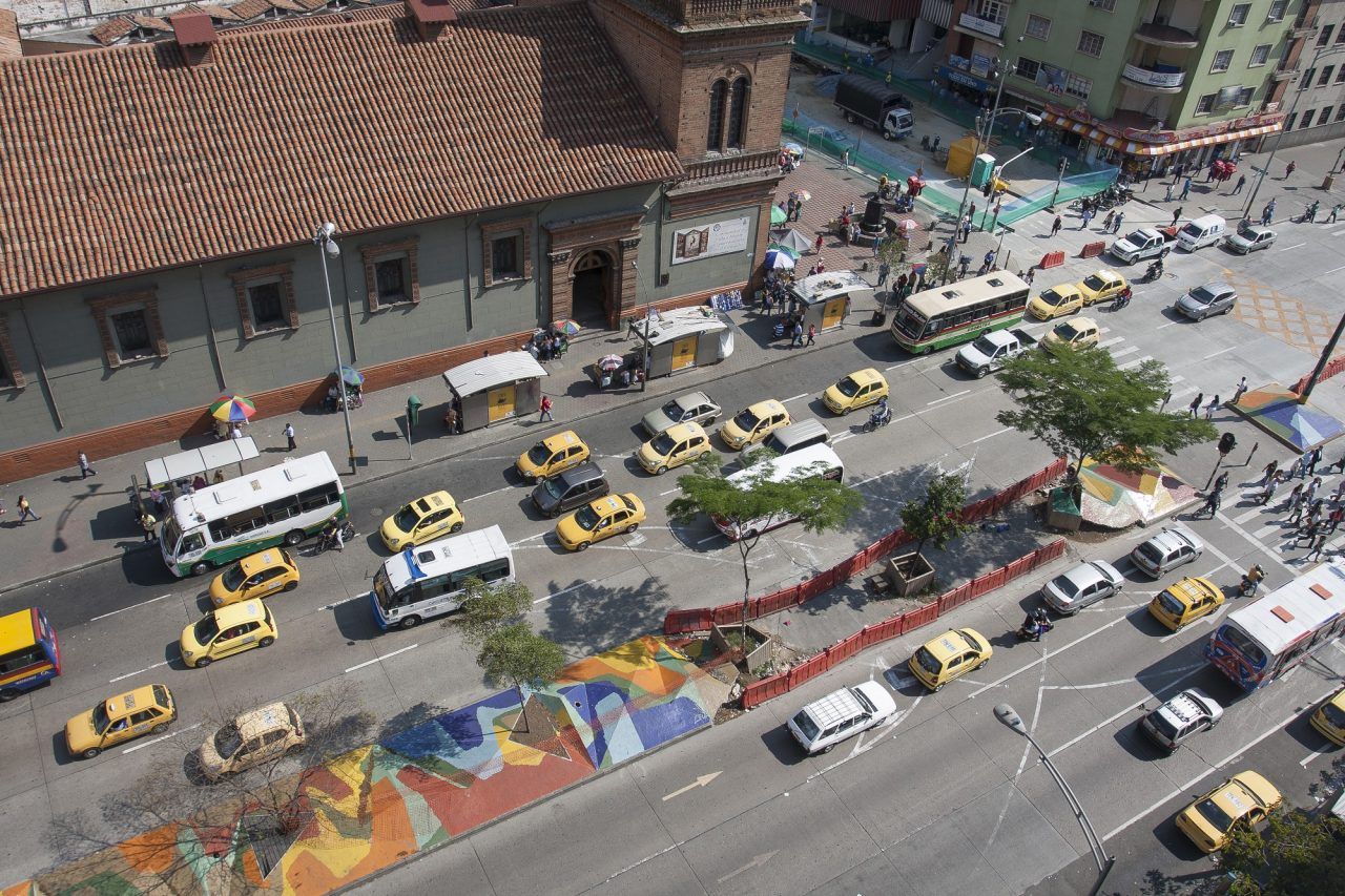 Medellín continuará sin pico y placa para vehículos ...