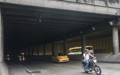 Corpocentro pide pronta solución a problemas de iluminación del deprimido de la Avenida Oriental 