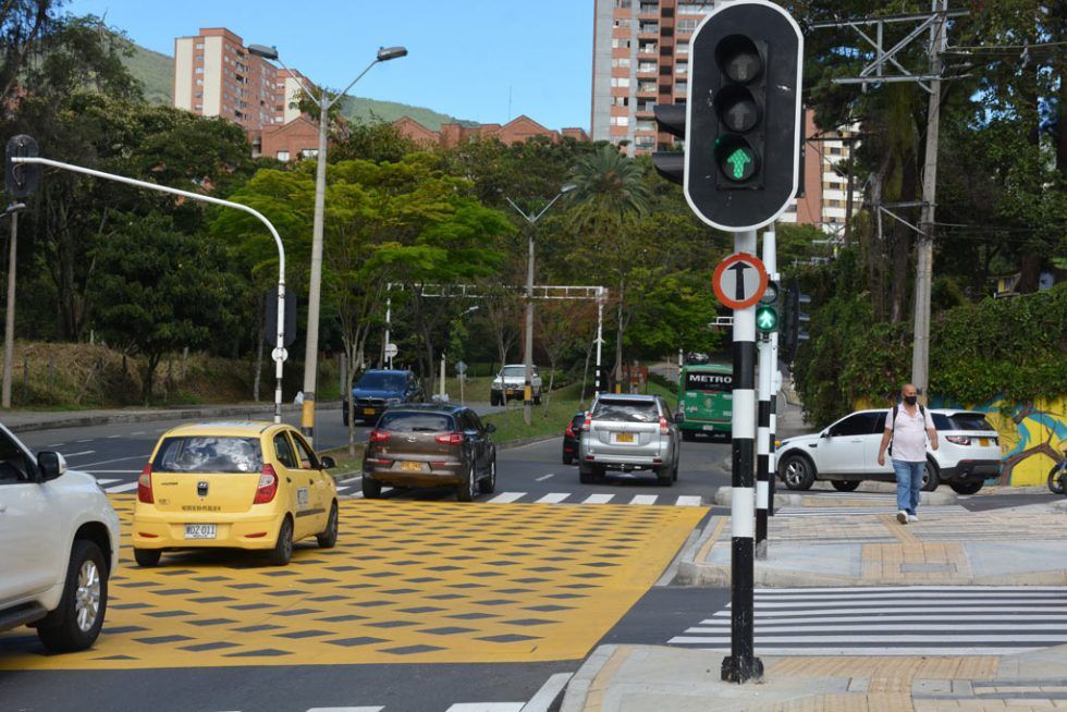 Pico y placa en Medellín jueves 2 de enero de 2025 Centrópolis