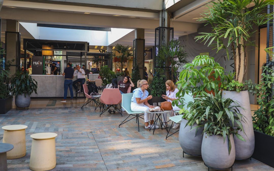 El primer centro comercial del país se renueva 