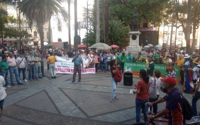 Una tarde en el Parque Berrío, el ágora del centro 