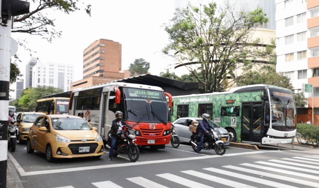 Pico y Placa viernes 28 de febrero de 2025 en Medellín